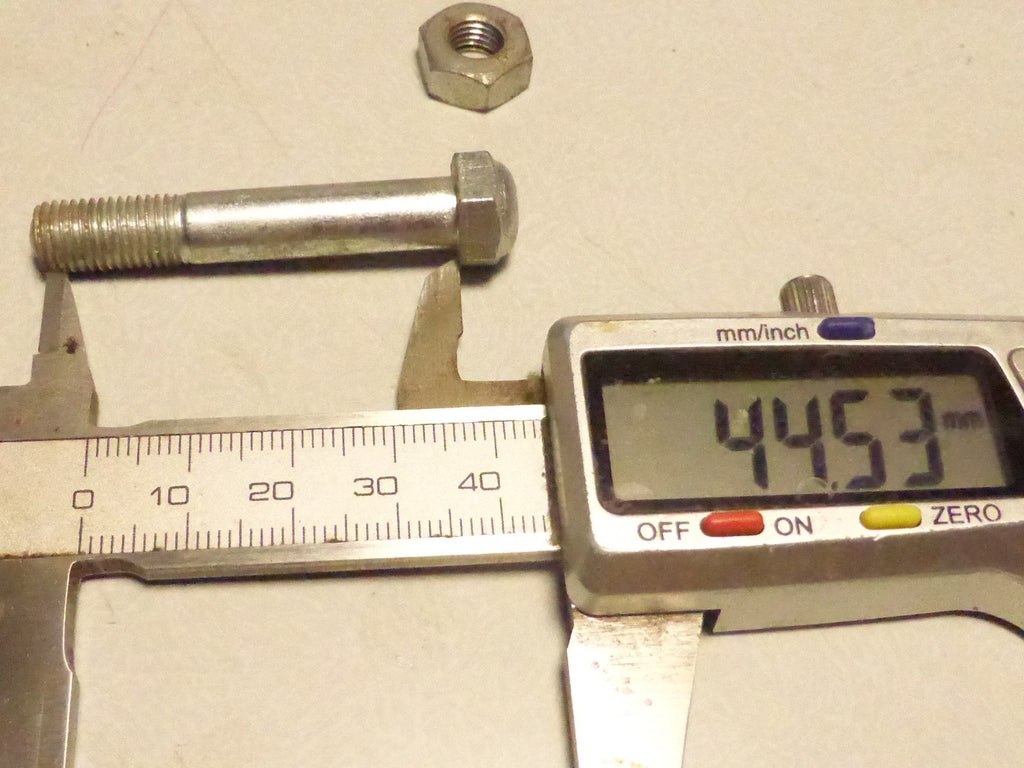 NOS vis  M8 poutre Axe de béquille diamètre 8mm x 45 mm