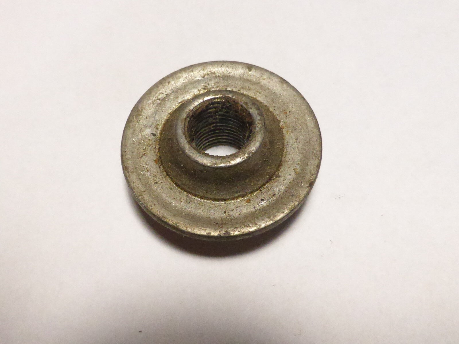 écrou de roue moto 6 pans