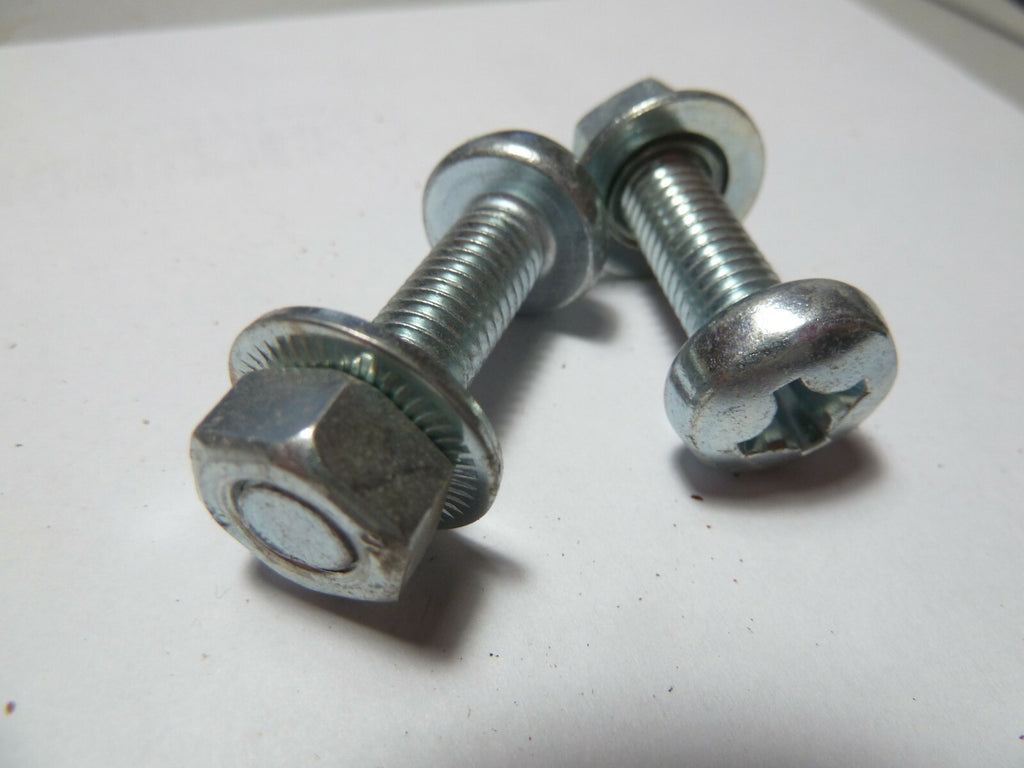 lot anciennes vis cruciforme selle Bayard selle 75