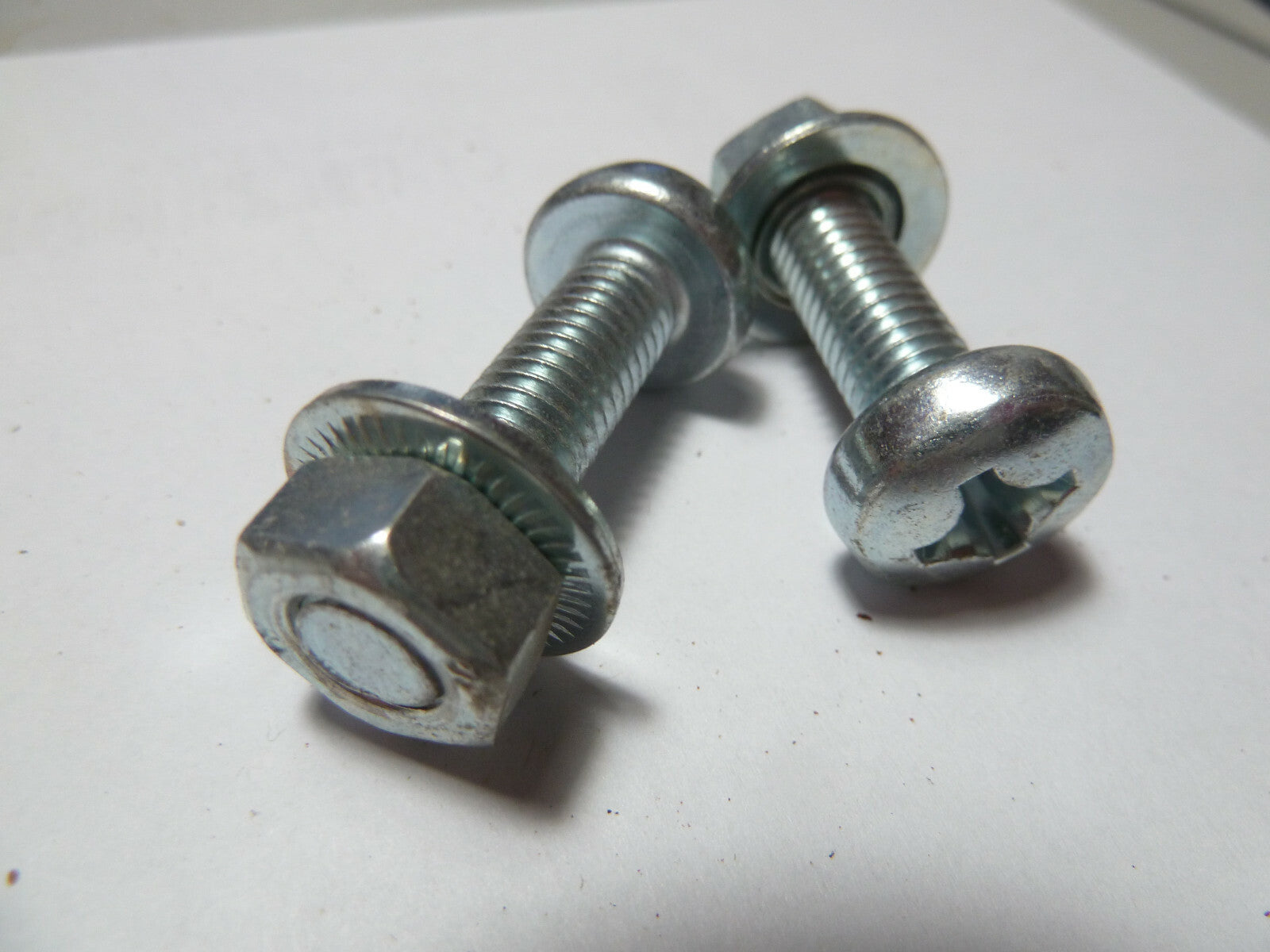 lot anciennes vis cruciforme selle Bayard selle 75