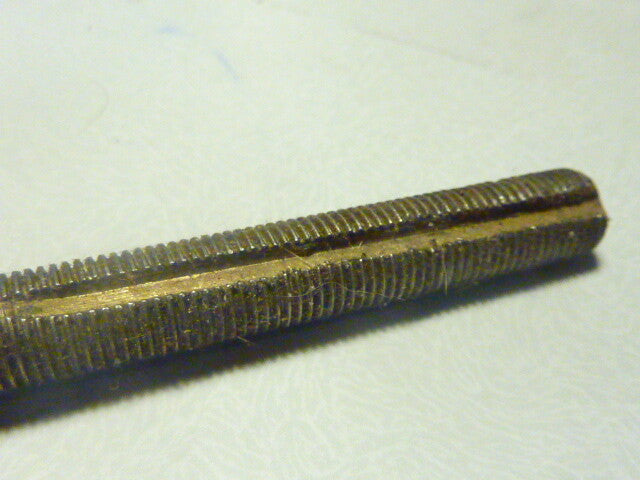 NOS ancien stock Ecrou d'axes de Roue 9.5 mm motobecane peugeot Cyclo MBK 144 mm
