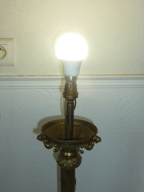 ancien pied de lampe colonne tripode bronze / laiton  XIX