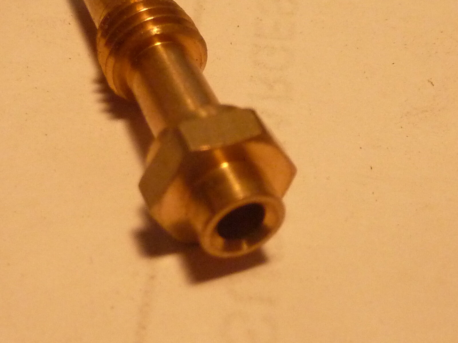 1 diffuseur gurtner 11316/1  pour AD13 - 915 motobecane 51V