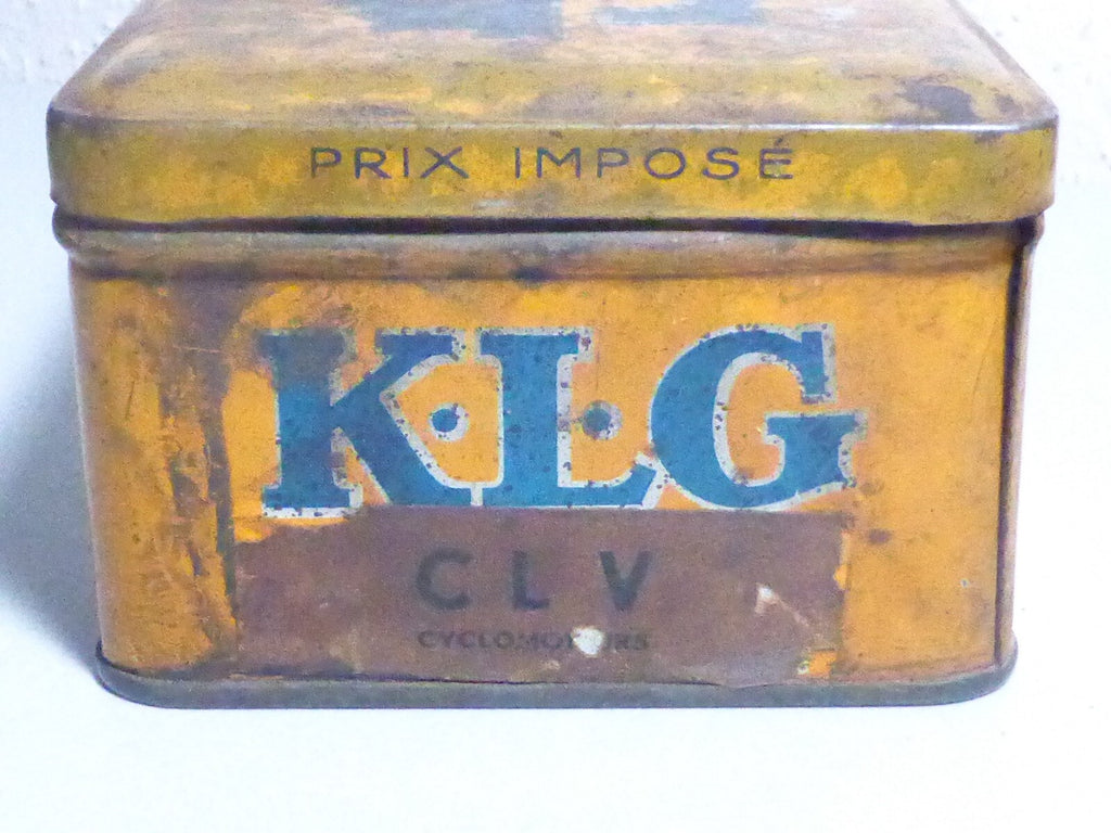 ANCIENNE BOITE TOLE PUBLICITAIRE KLG BOUGIES Mobylettes  AUTO GARAGE HUILE