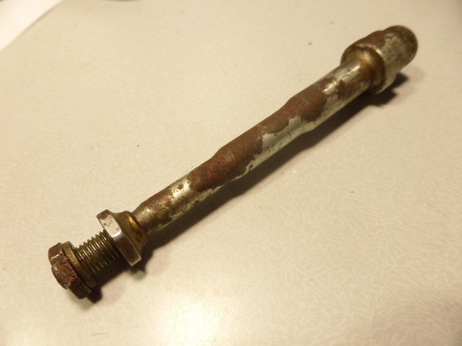 ✨ Axe de Pédale Droite – 122 mm – Filetage 9/16 – Vélo / Cyclo – Vintage NOS✨
