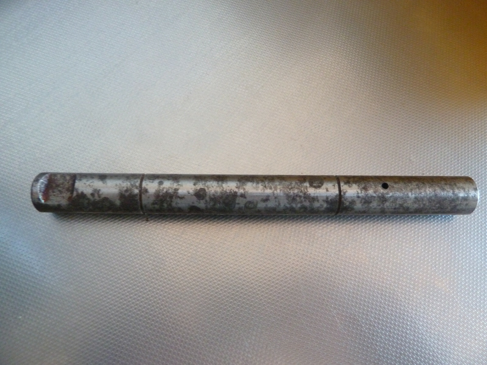 Axe pédalier longueur 172 mm diamètre 16 mm gorges pour circlip MBK motobecane