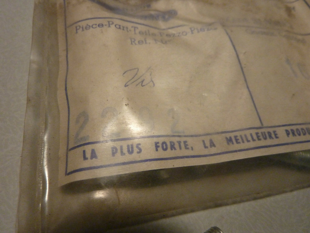 NOS 2 vis  demi collier simplex 2292 prestige et critérium vintage