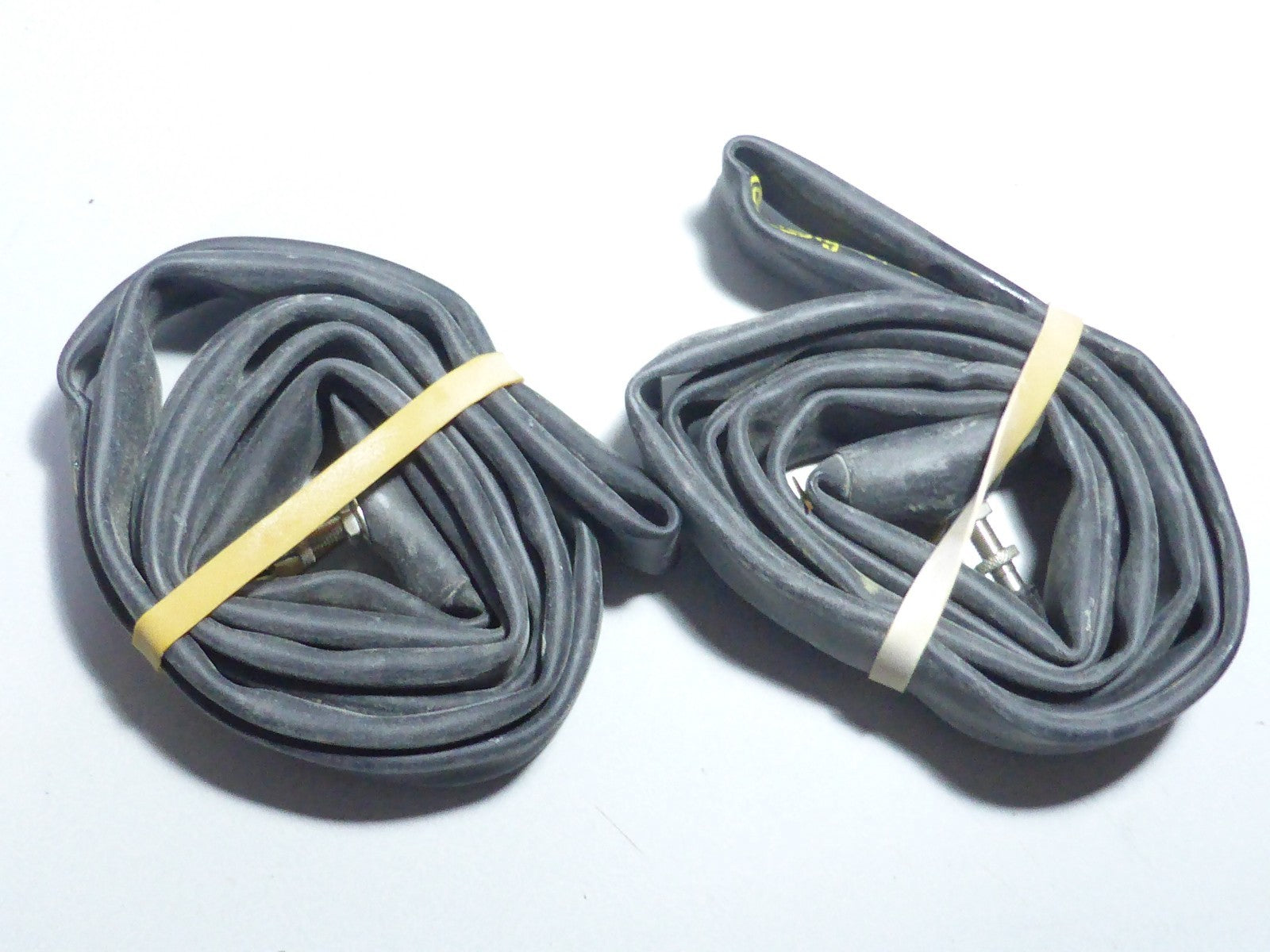 2 CHAMBRE A AIR VELO 600 A  24x1 3/8 Olmo 37-540 valve acier presta