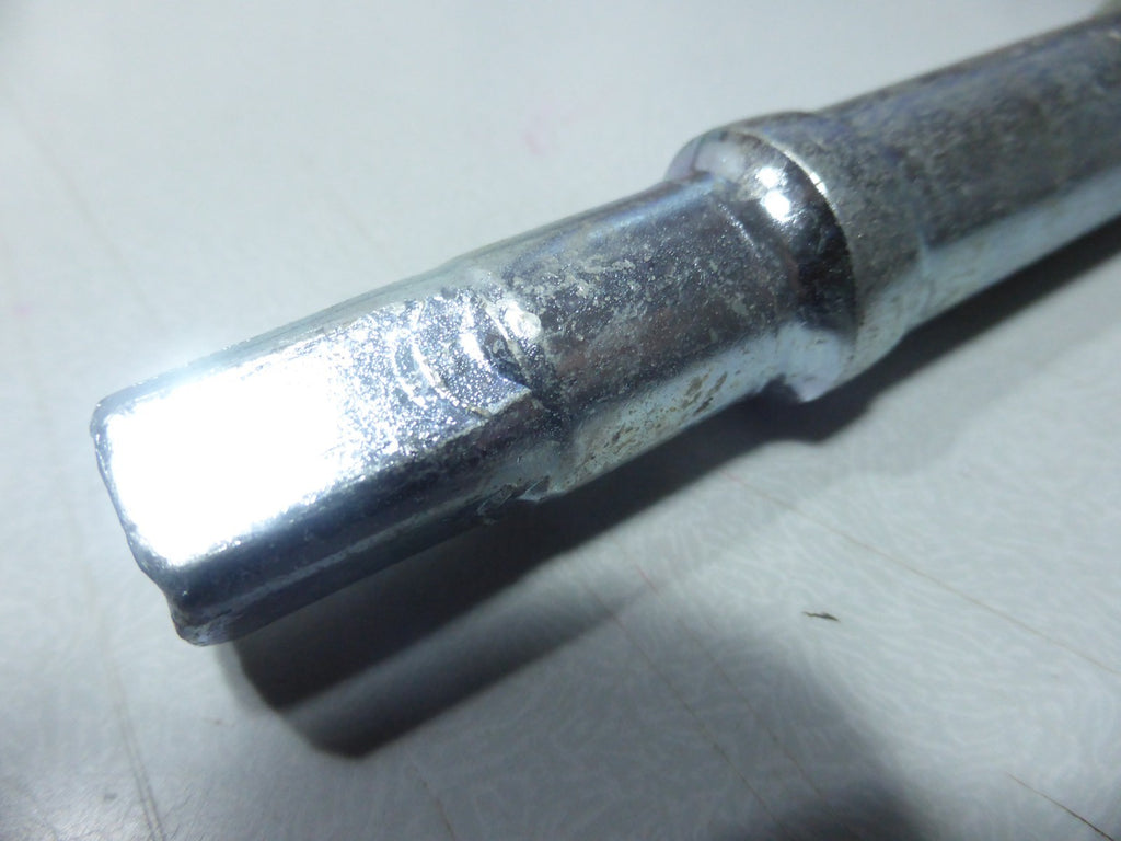 NOS NEU Axe pédalier 139 mm acier boitier pédalier vintage ancien stock