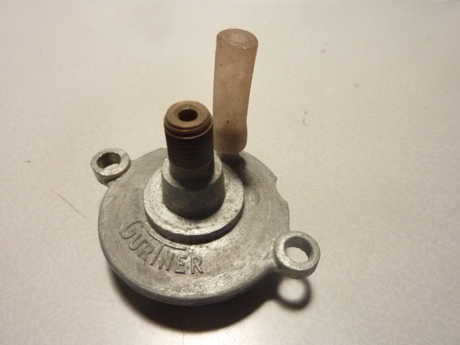 NOS 1 Couvercle de cuve Gurtner  type H14  569 Mobylette Motobécane AV89 4775