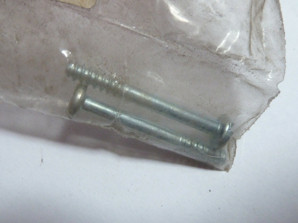 N.O.S cabochon Feu PEUGEOT 104 SCOPER mobylette SEIMA 2063 avec vis