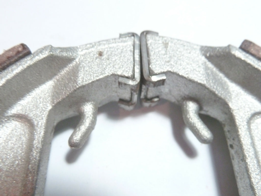 Mâchoires de frein à tambour neuve ancien stock 80 mm / 18.5 mm