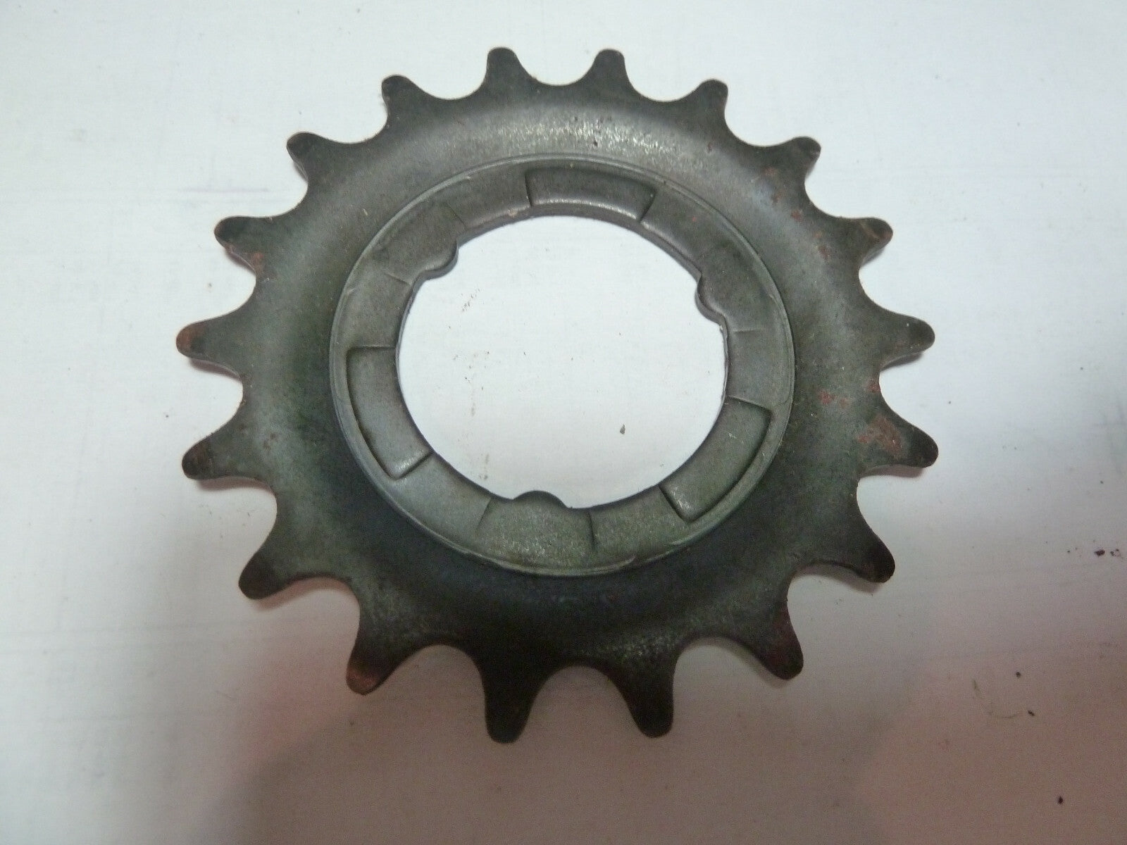 NOS pignon  cog  18 dents 18Z  18 teeth bike ancien stock velo vintage