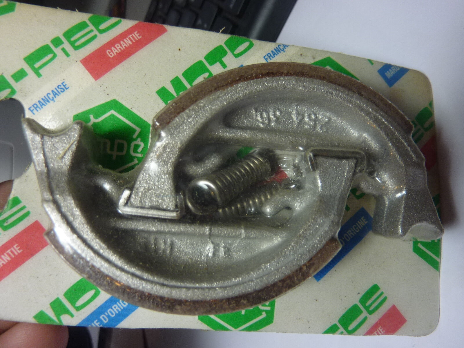 NOS neu machoire de freins empé 80x19.5 cyclomoteur mobylette motobecane 17522