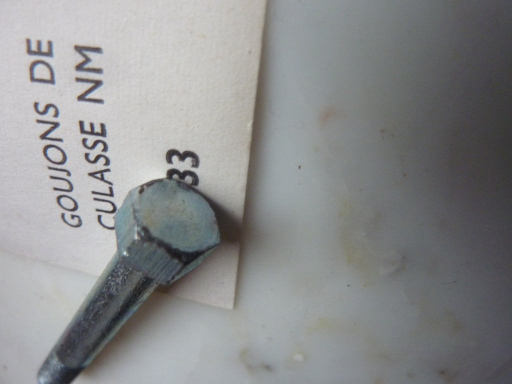 ✨ Ancien stock / NOS – Vis de culasse Solex Velosolex – Vintage ✨