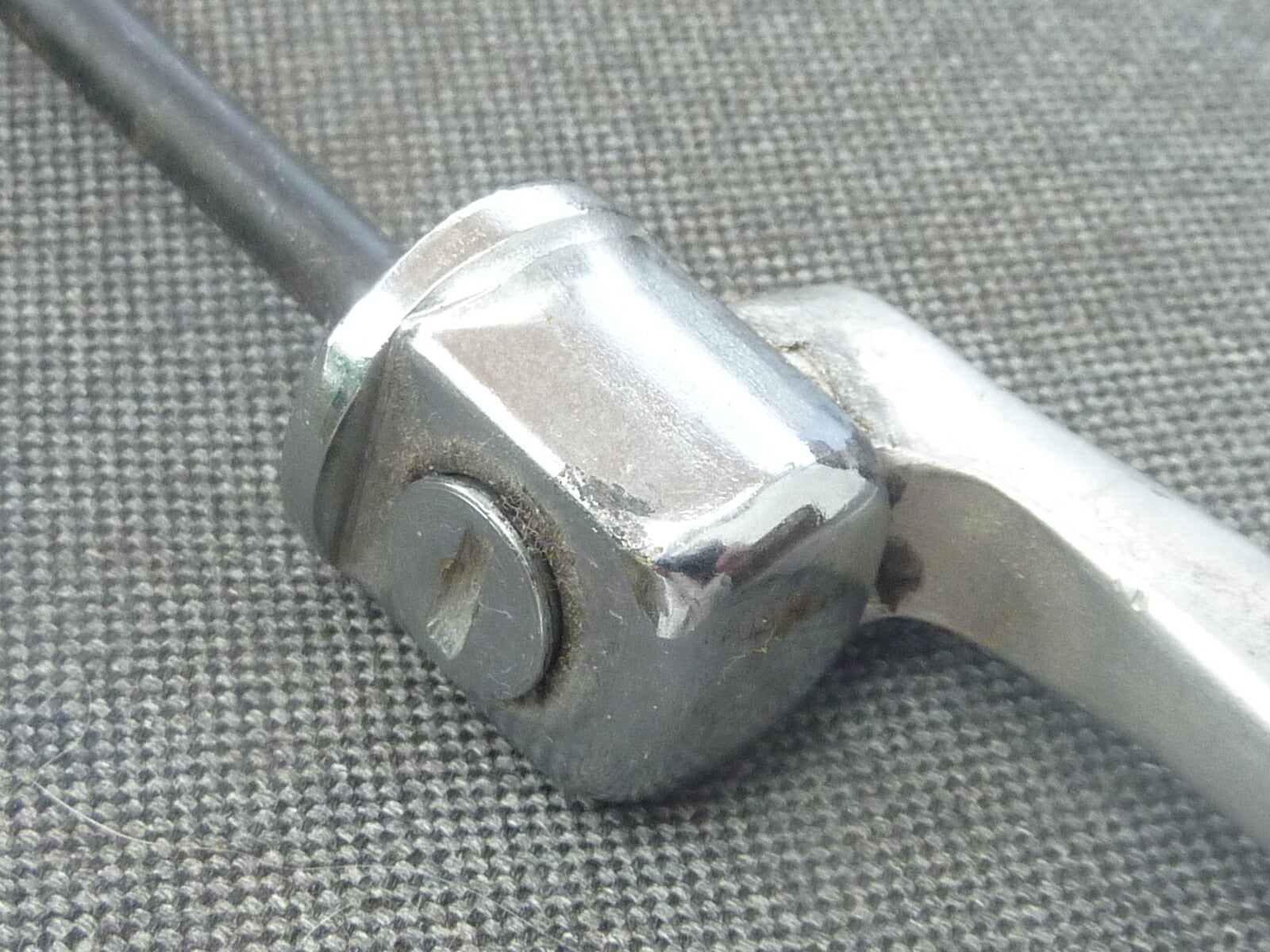 shimano vintage attache rapide wheel quick release skewer