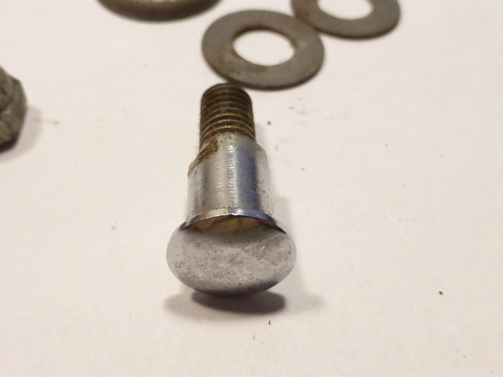 ancien axe vis de poignée chromé  mobylette motobecane Terrot