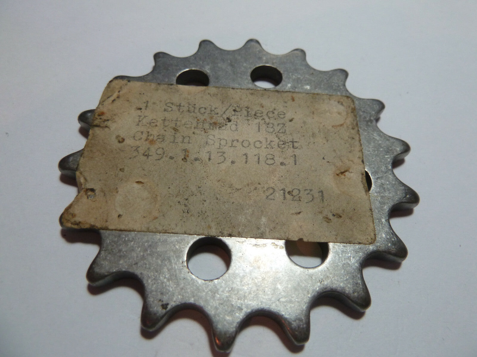 NOS 18 dents pignon kettennad 18Z chaine sprocket 349.1.13.118.1 PUCH ?