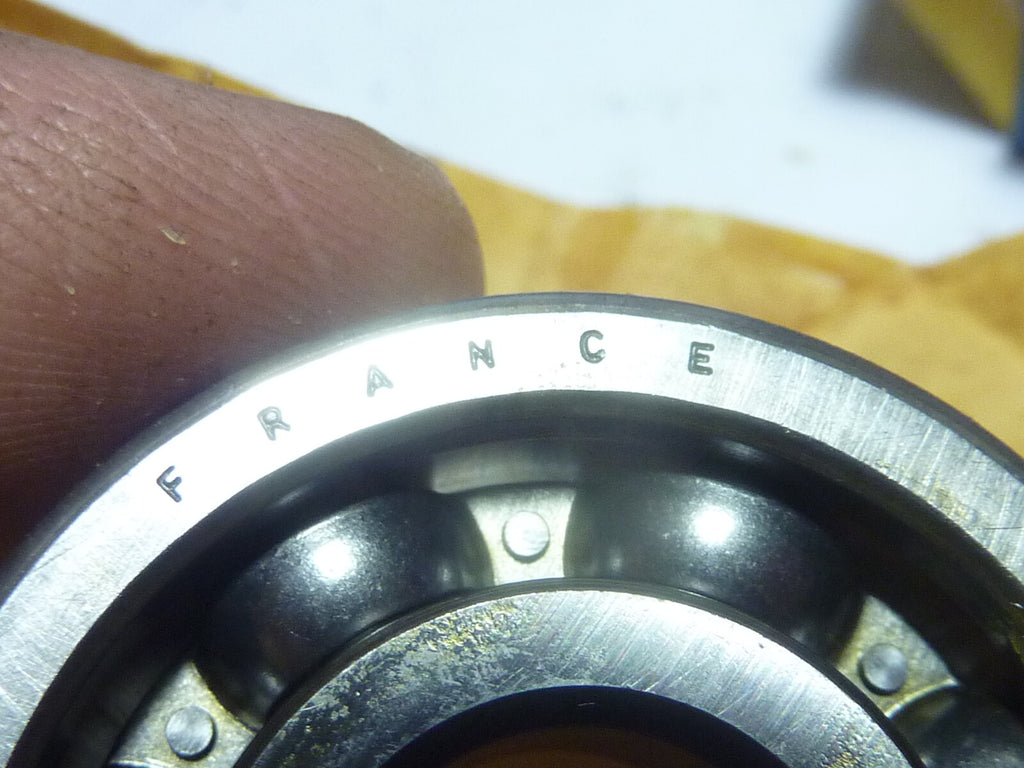 ancien stock Roulement a billes 6302 SNR - 15x42x13 mm