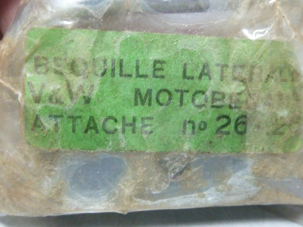 NOS neu attache béquille motobecane ancien stock