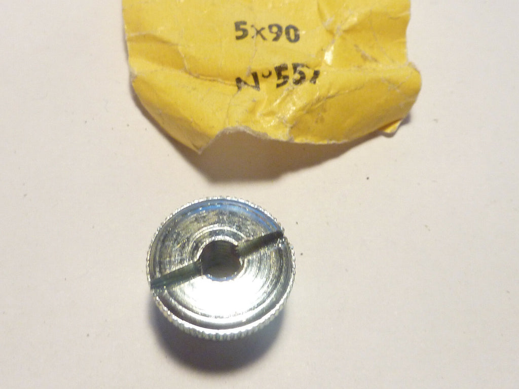 ✨ NOS – Écrou Vis Molette Capot Carter – Motobécane / Peugeot / Terrot / Solex✨