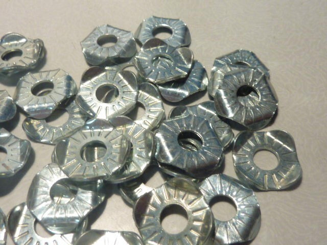 NOS vintage visserie écrous 40 rondelles support phare cibié soubitez luxor