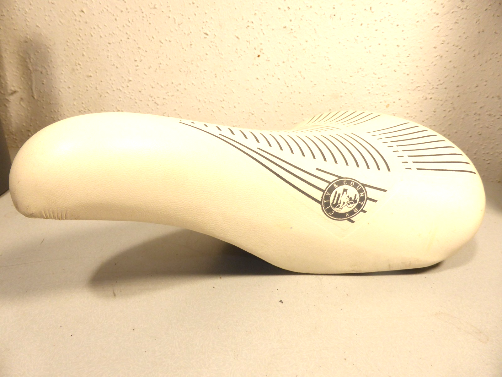 NOS SELLE city & country saedlle italia VELO  VINTAGE  Saddle
