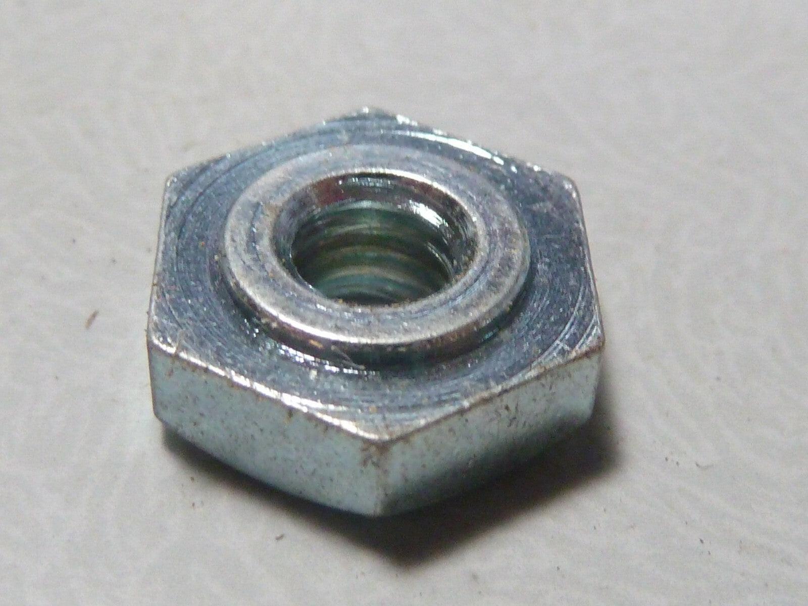 NOS vintage ancien axe écrou moteur solex  ancien stock