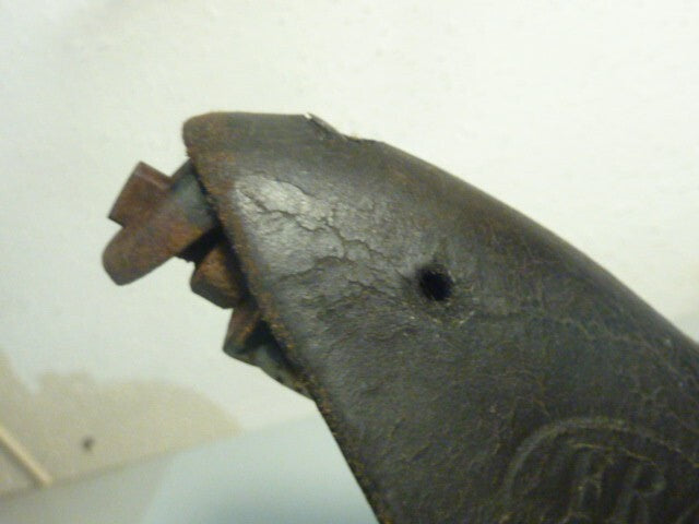 Ancienne selle vélo cuir vintage + tige de selle 25,4 mm  patine d’époque  23x20