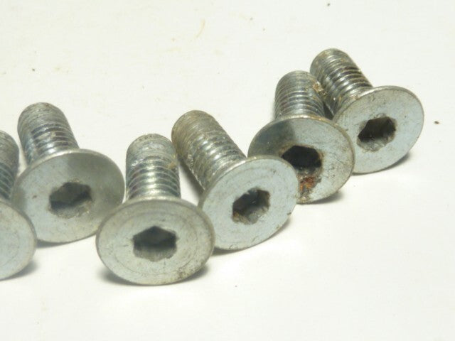lot Vis  velo couronne pédalier vis   motobecane peugeot vintage
