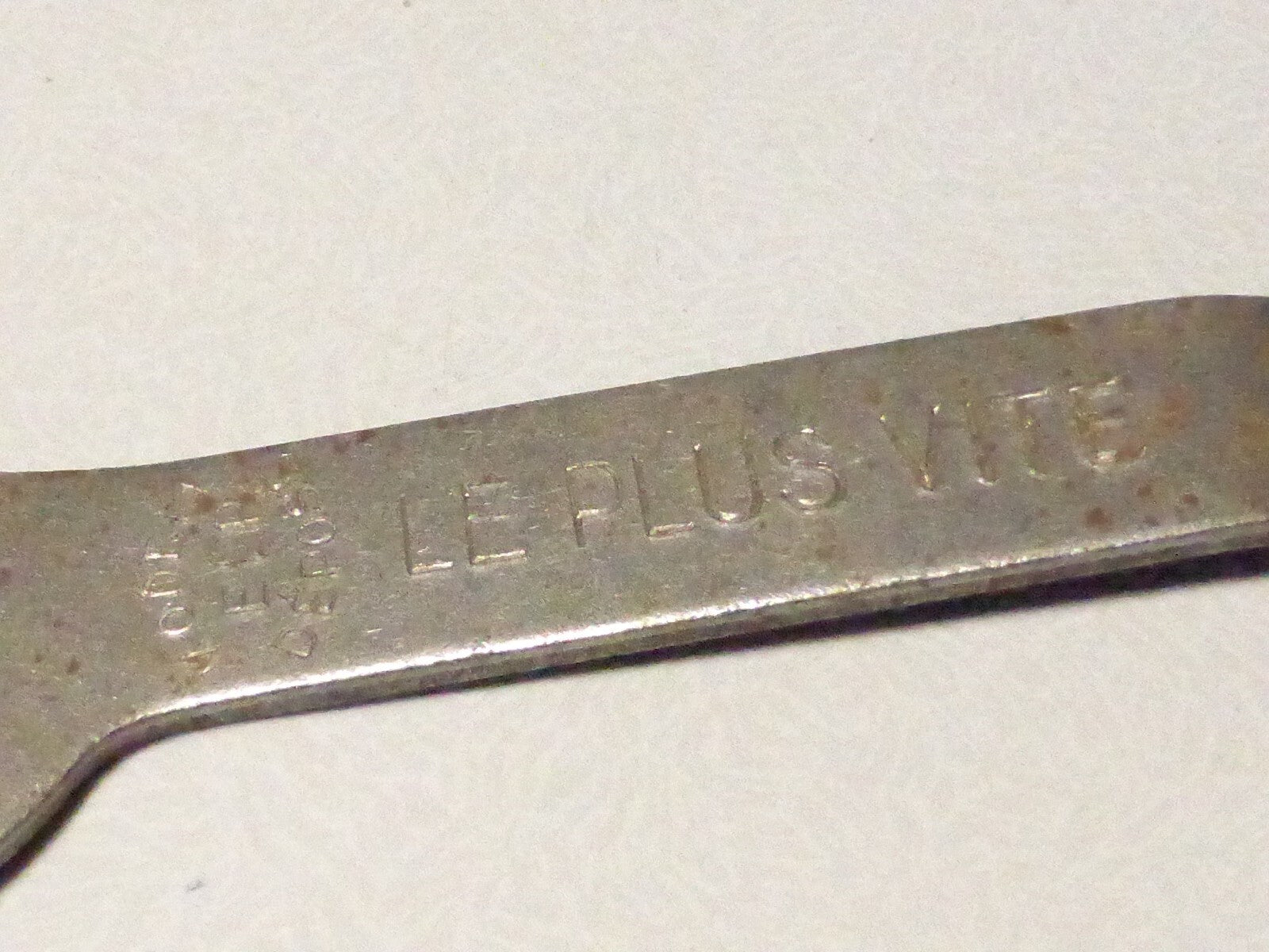 OUTIL VELO ANCIEN  CLE ELP  "LE PLUS VITE" vintage