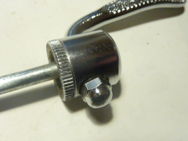 NOS attache rapide avant Quick Release front Skewer wheel  1001 Pelisssier