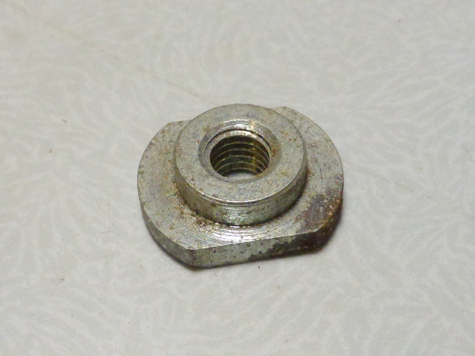 Huret Rear  patte dérailleur   screw bolt and nut   patte  1802