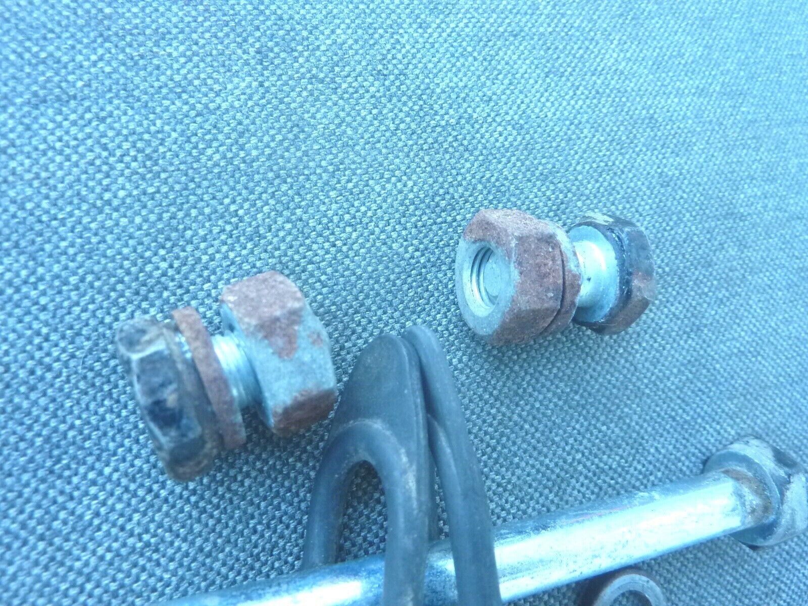 lot écrous boulons attaches  solex