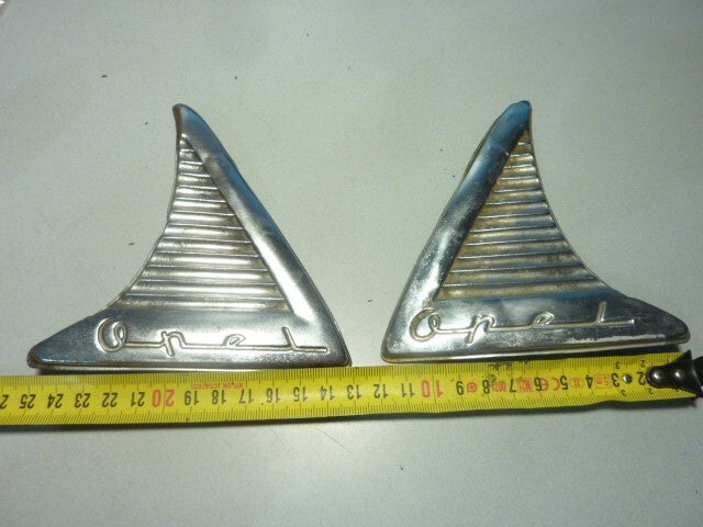 2 cache emblème triangle chromé Opel vintage old antique