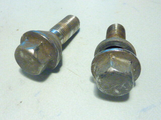 2 boulon écrou volvo V70 2001 clé de 19