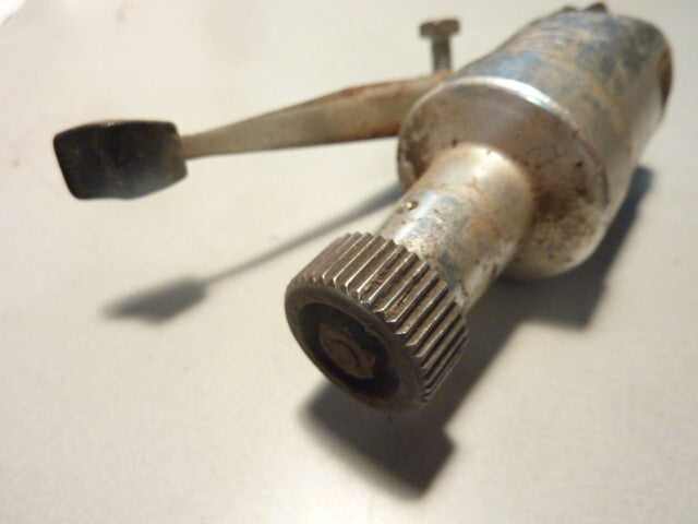 VELO  VINTAGE ancienne dynamo JOS 1960's type B (no herse goeland )