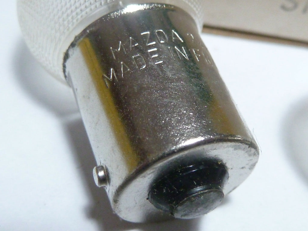 2 Ampoule MAZDA 24V 15W BA15s  ancien stock 24 V 15 W BA 15 s