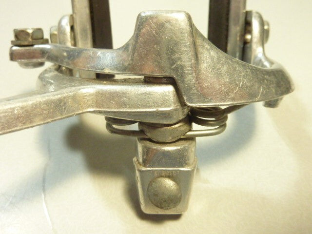 NOS Etrier de frein arrière modèle CLB  GL-48-65 avec fixation sur le pontet