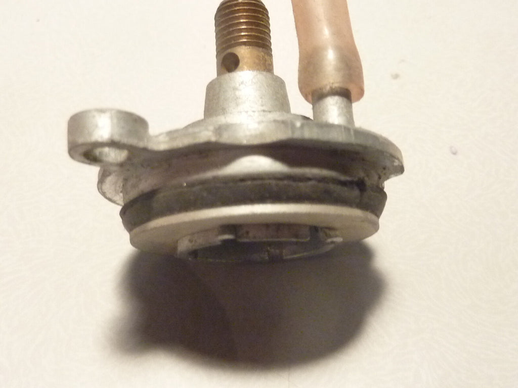 NOS 1 Couvercle de cuve Gurtner  type H14  569 Mobylette Motobécane AV89 4775