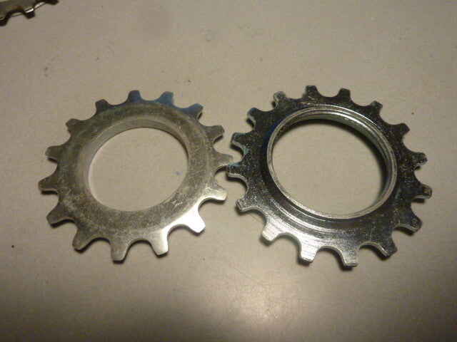 NOS ancien vintage pignon cogs MC 15/16 dents maillard
