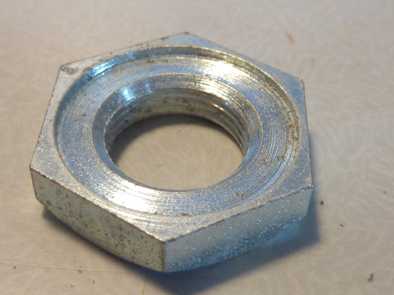 ALGI écrou 6 pans 24 mm