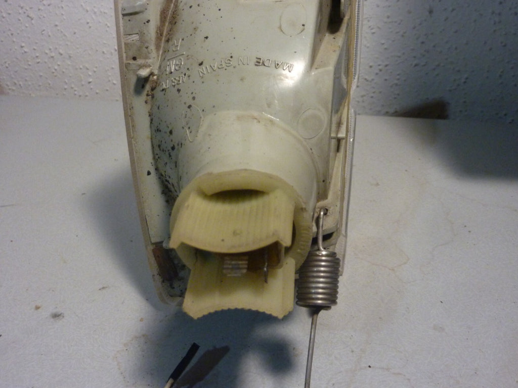 Clignotant avant droit Opel Corsa A Valeo 6R01435 avant droit indicateur 83-90