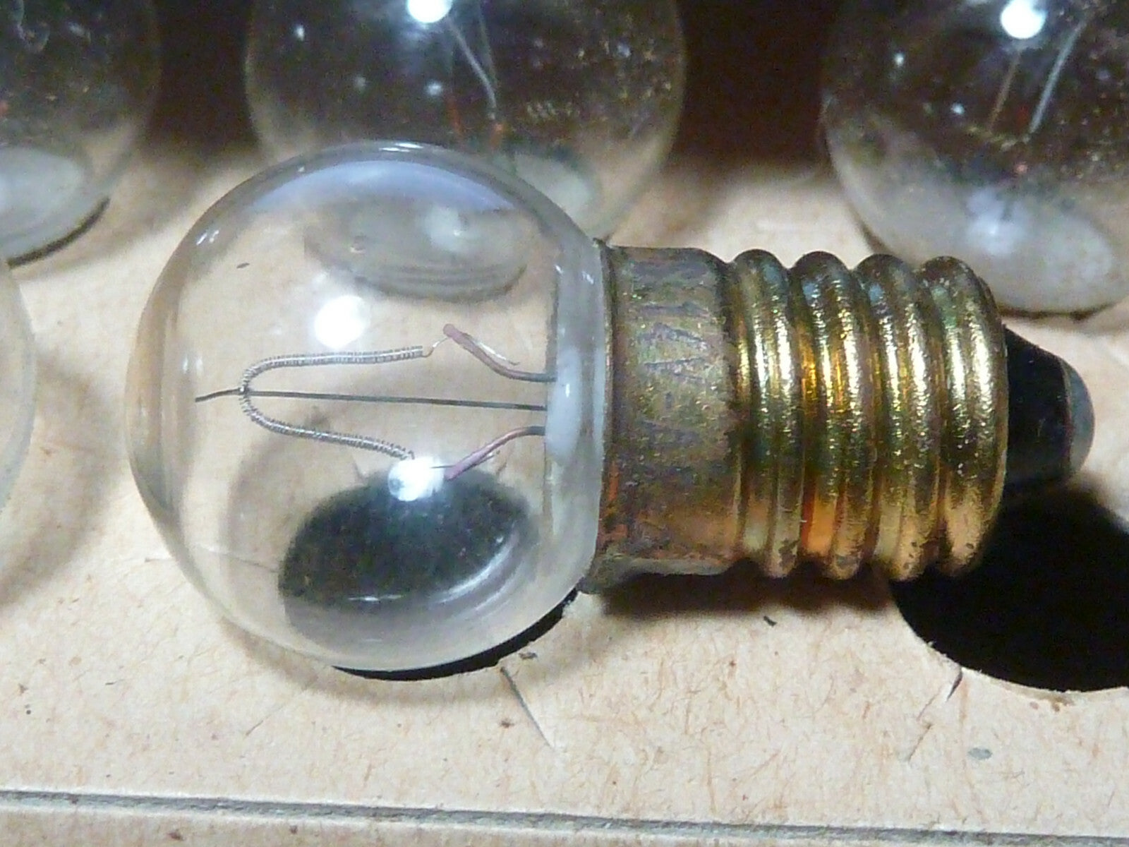 NOS OLD FRANCE PHILIPS 6V SPH 15 E10 AMPOULE FEU AR LIGHTING Motobecane Peugeot