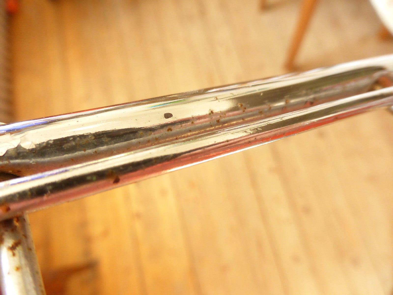 ✨NOS porte bagage arrière  a clapet acier velo Peugeot gitane roue 700 vintage ✨