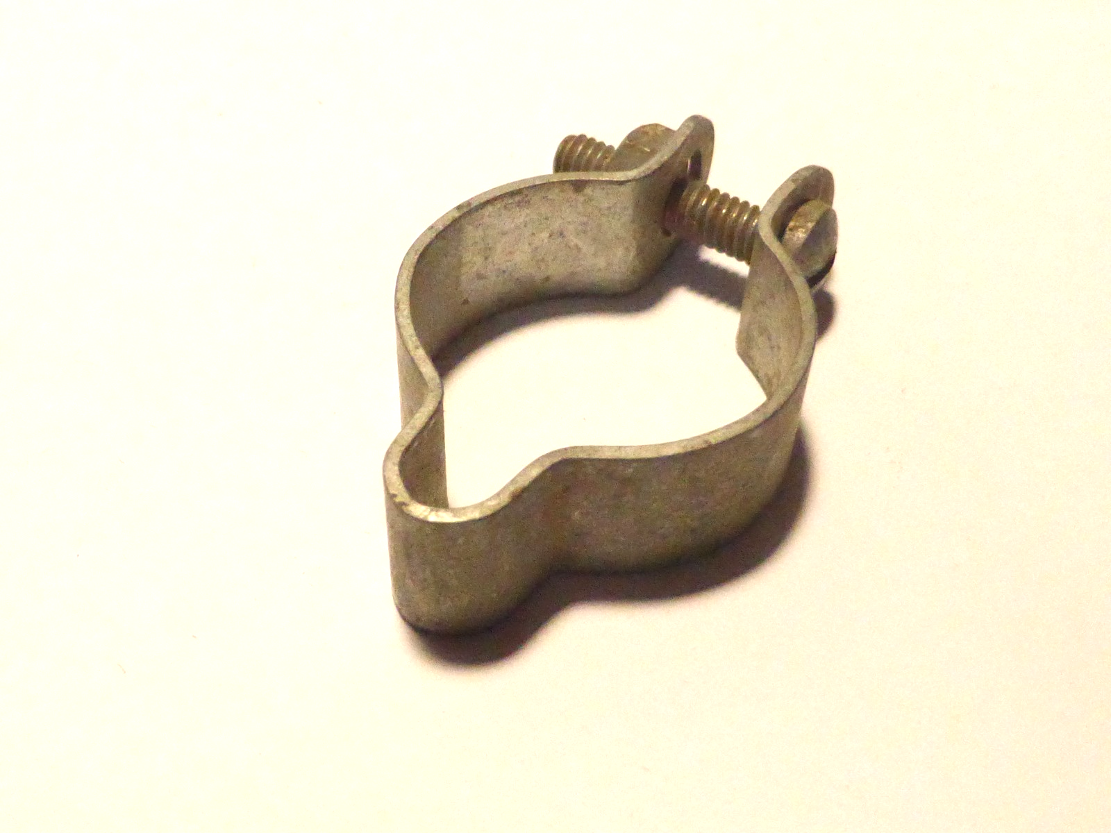 1 Ancien Collier passage gaine cadre vélo 22.5 mm  rétropédalage Pince/Band/Clip
