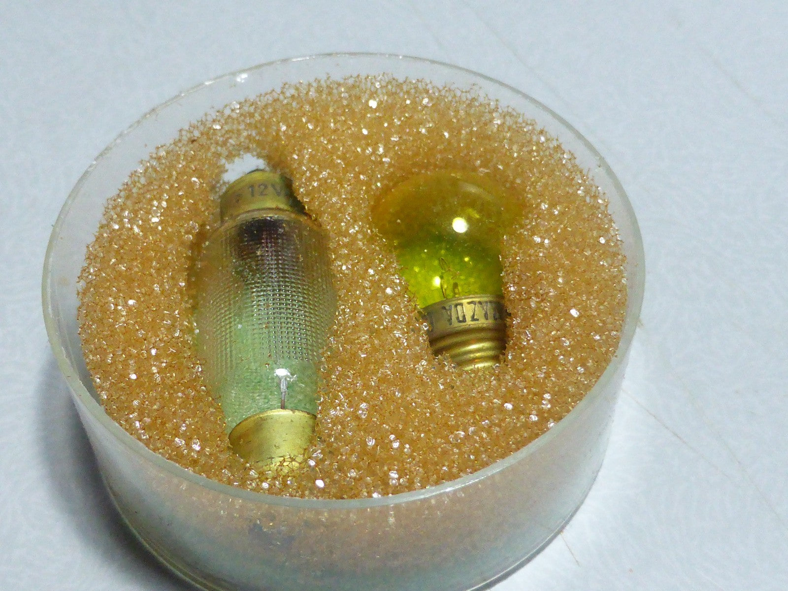 Boîte secours ampoules Mazda (MOTOBECANE Mobylette SOLEX VESPA LAMBRETTA TERROT