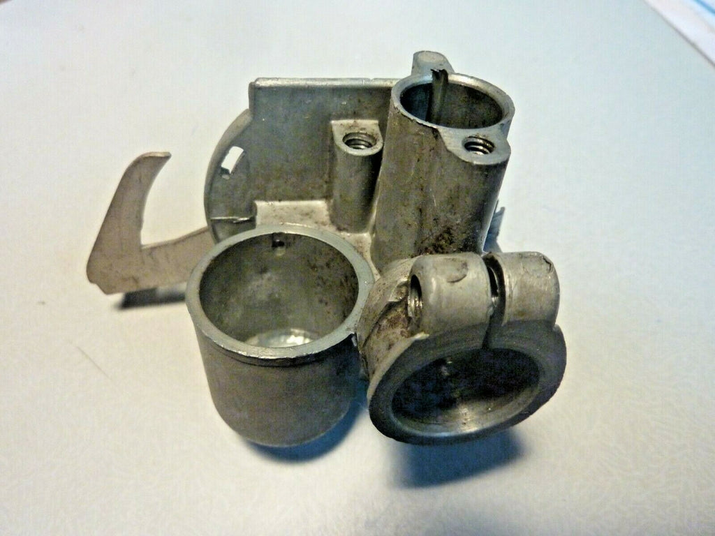 corps de Carburateur Gurtner D 10 D Motobecane a vérifier ???