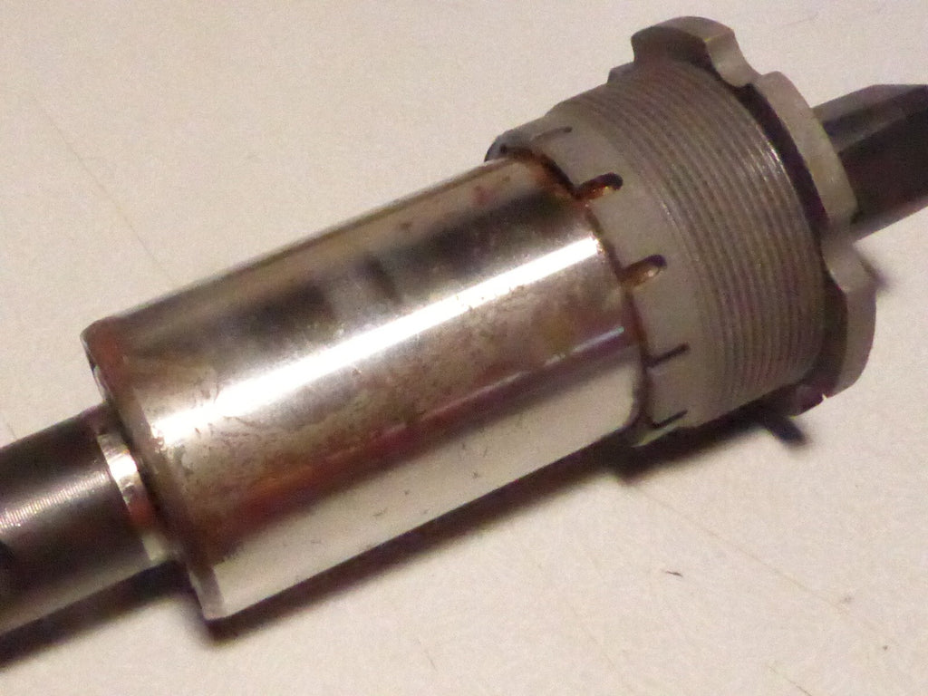 shimano  Axe BB-UN10 pédalier 122 mm boitier pédalier vintage ancien stock