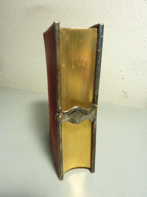 Rare Beau Petit Parroissien Complet 1855 velours et metal office du dimanche